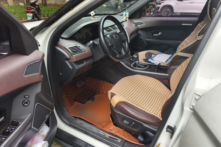 Used Land X7 2016 2.0T Panoramic Prestige Edition Driver Seat