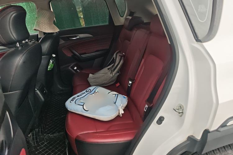 Used CHANGAN CS35PLUS 2019 1.4T DCT Chuanlian Blue Whale Edition Interior 4