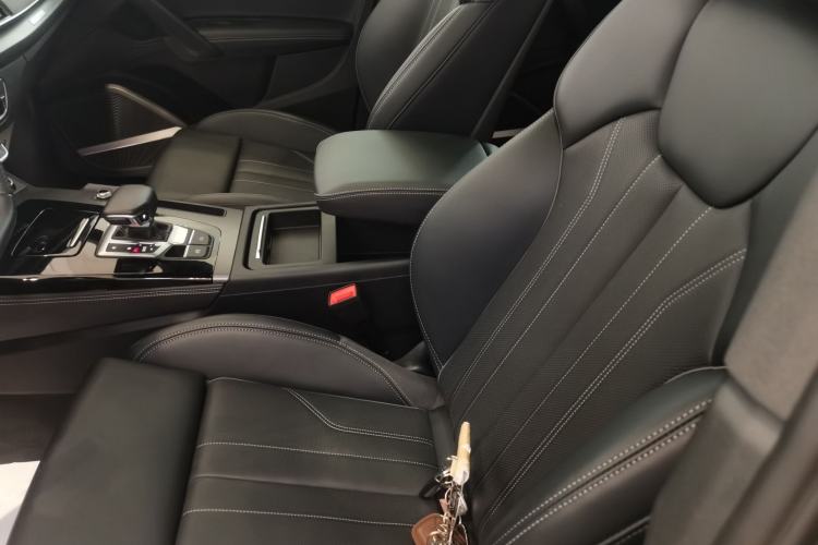 Used Audi Q5L 2025 quattro 45th Anniversary Edition 45 TFSI Luxury Dynamic Model
