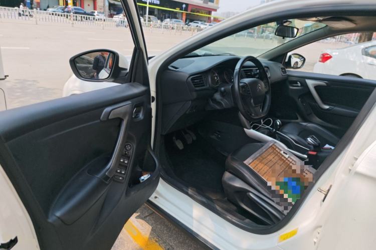 Used Citroen C3-XR 2015 1.6L Manual Pioneer Model Driver Seat