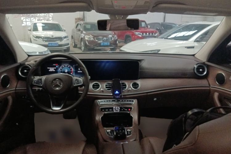 Used Mercedes-Benz E-Class 2018 Facelift E 300 L Luxury Edition
