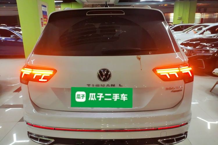 Used Volkswagen Tiguan L 2023 380TSI Automatic All-Wheel Drive R-Line Enhanced 7-Seater