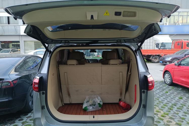 Used Buick GL8 2023 ES Lu Zun Deluxe Model Trunk