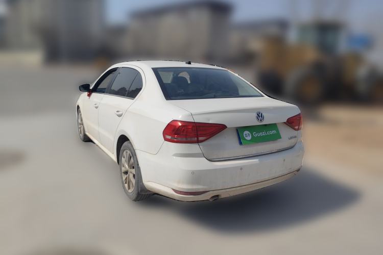 Used Volkswagen Lavida 2015 1.6L Automatic Comfort Edition
