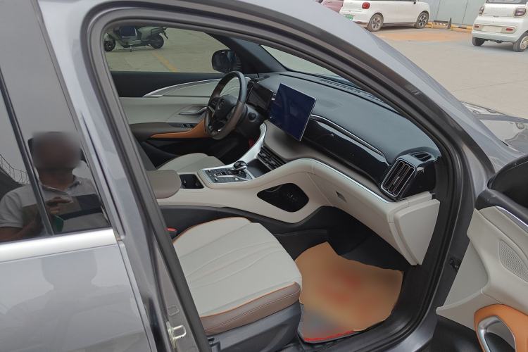 Used BYD Song Pro New Energy 2023 Champion Edition DM-i 110KM Beyond Model Right Front Seat