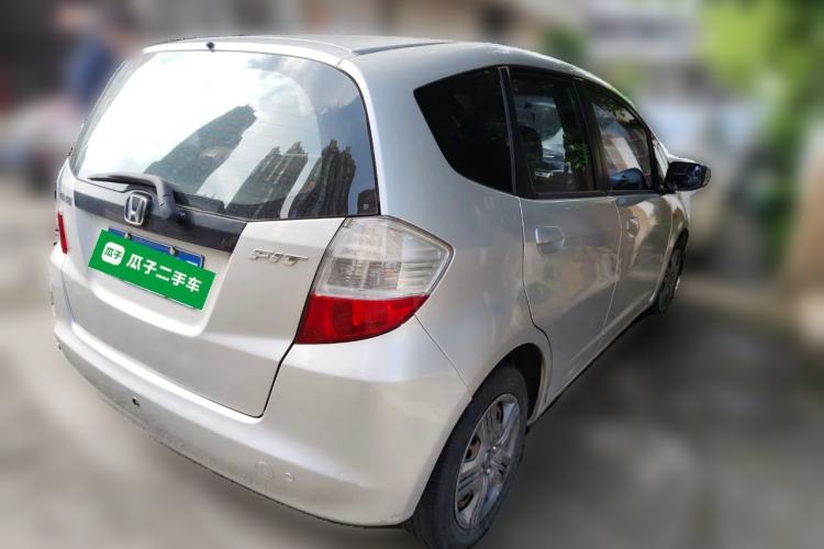 Used Honda Fit 2008 1.3L automatic comfort version
