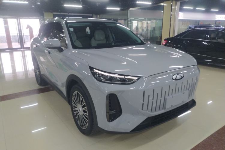 Used Chery Fengyun T9 2024 120 Long-Range Flagship Version 7 Seats Ternary Lithium Front Right 45 Deg