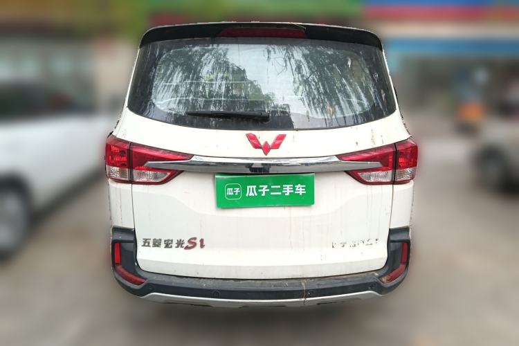 Used Wuling Hongguang 2016 1.5L S1 Deluxe Model China V-standard Rear
