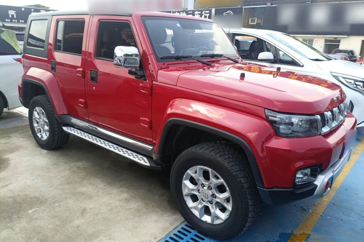 Used BAIC Off-Road BJ40 2018 PLUS 2.0T Manual Four-Wheel Drive Prestige Edition China V
