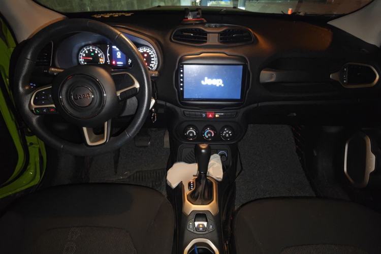 Used Jeep Renegade 2017 180T Automatic High-Energy Version
