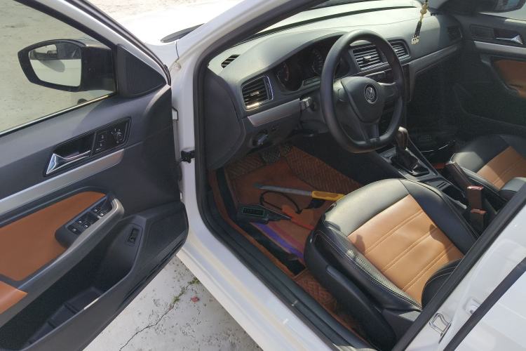 Used Volkswagen Lavida 2018 Classic 1.5L Automatic Fashion Edition China VI Standard Driver Seat