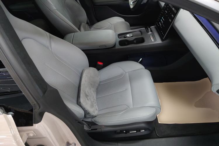 Used Nio ET5T 2023 75 kWh Touring Right Front Seat