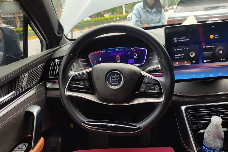 Used BYD Tang New Energy 2022 DM-p 215 km All-Wheel-Drive Deluxe Model Steering Wheel