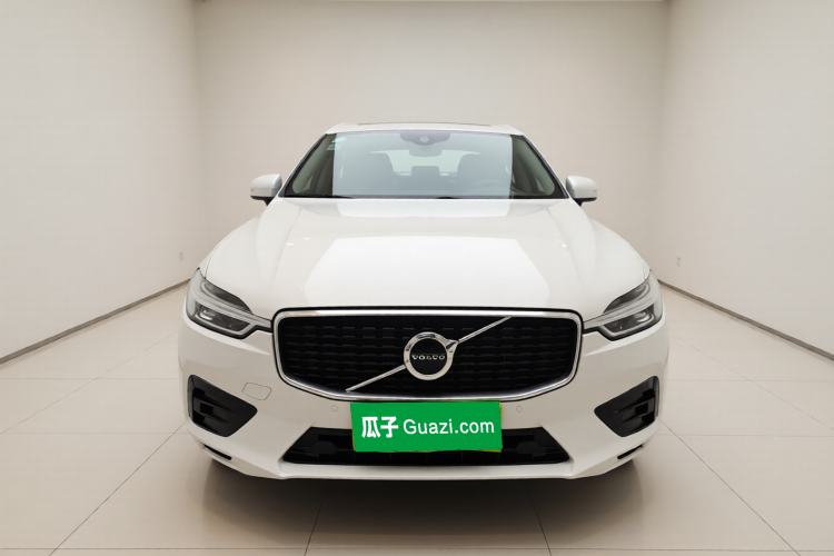 Used Volvo XC60 2019 T5 4x4 Smart & Dynamic Sport Edition China VI Standard Exterior 1