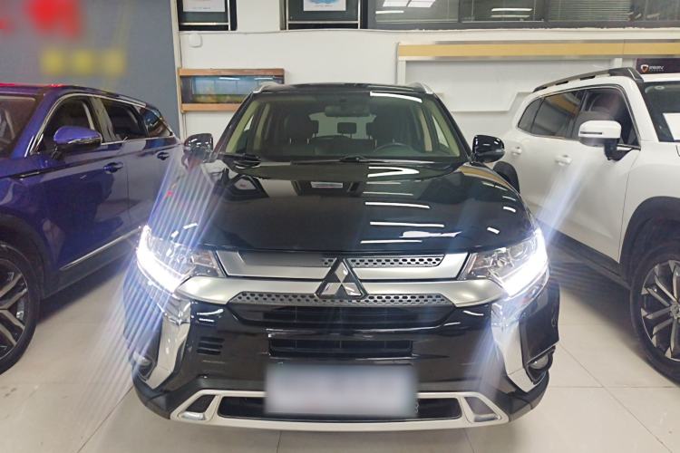 Used Mitsubishi Outlander 2020 2.0L Two-Wheel Drive Enjoyment Version 5 Seats