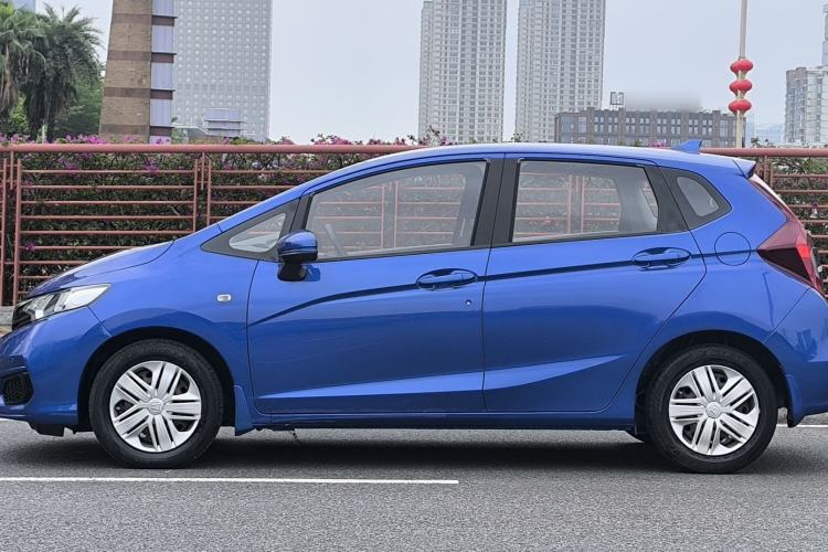 Used Honda Fit 2018 1.5L CVT Comfort Version Exterior 7