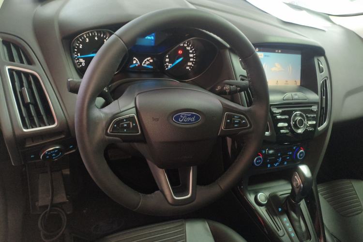 Used Ford Focus 2017 Sedan 1.6L Automatic Fashion Edition Smart Drive Version