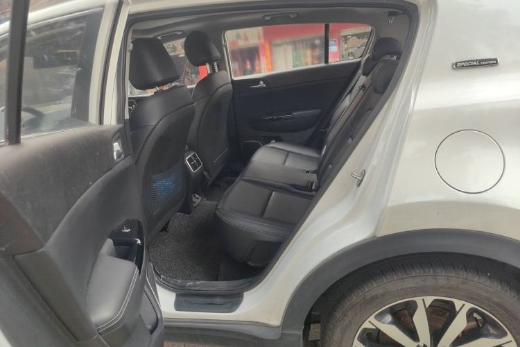 Used Kia KX5 2017 1.6T Automatic Two-Wheel Drive 15th Anniversary Special Edition DLX Left Rear Seat