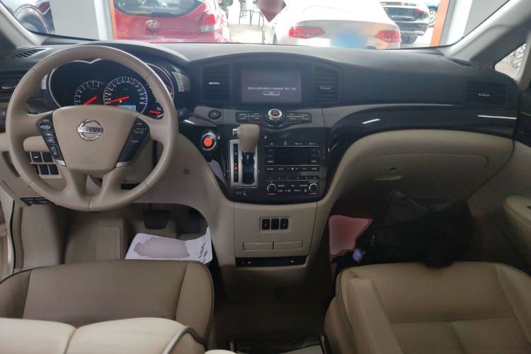 Used Nissan Quest 2015 3.5L SL Center Console