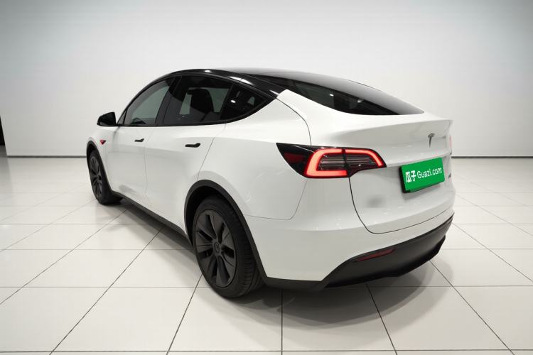 Used Tesla Model Y 2024 Rear-Wheel-Drive Version Exterior 2