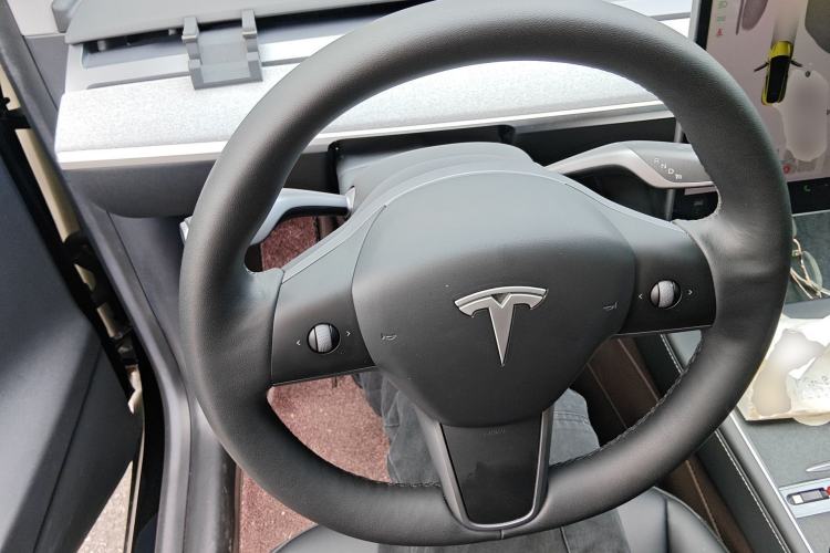 Used Tesla Model Y 2023 Rear-Wheel-Drive Version