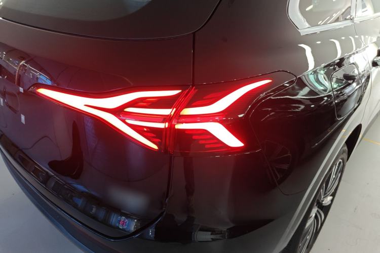 Used Hongqi HS6 PHEV 2026 240 Smart Hybrid Version Right Rear Taillight