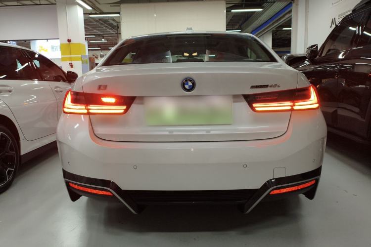 Used BMW i3 2025 eDrive 40 L Midnight Sports Package