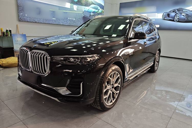 Used BMW X7 2020 xDrive40i Luxury Package with Leading Features