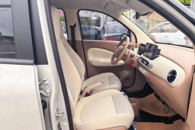 Used Wuling Hongguang MINIEV 2025 Four-Door Version Advanced Edition Right Front Seat