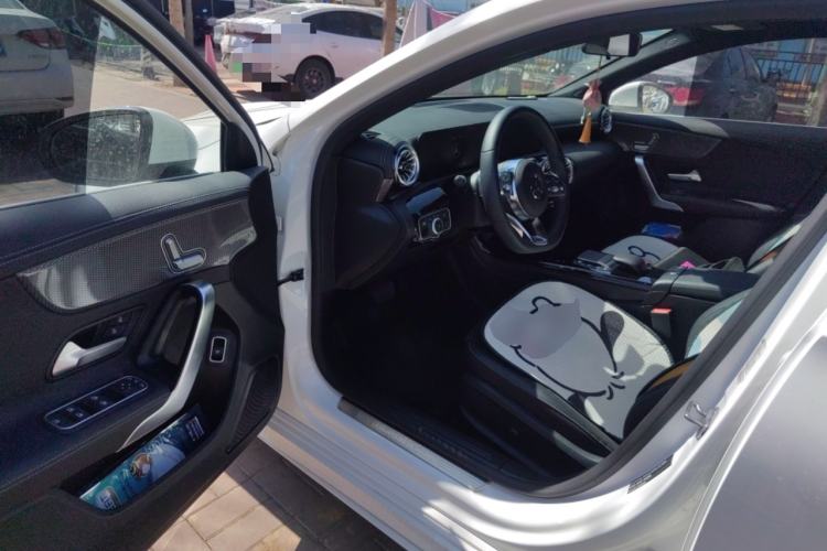 Used Mercedes-Benz A-Class 2022 Revised Version A 200 L Sport Sedan Fashionable Style