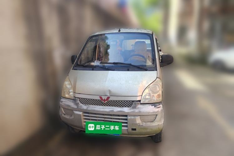 Used Wuling Rongguang 2011 1.2L Base Version
