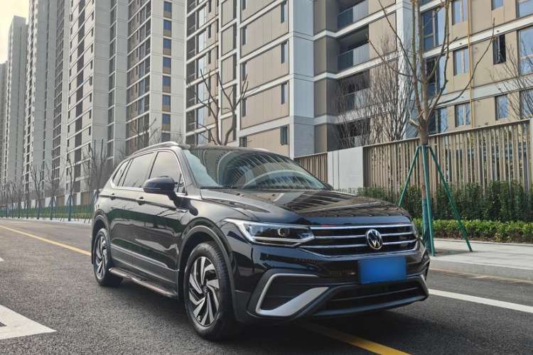 Used Volkswagen Tiguan L 2022 330TSI Automatic Two-Wheel Drive Smart Edition