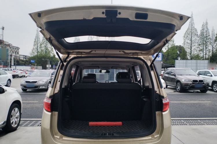 Used CHANGAN KAICHENG Oushang A600 2016 1.5L Manual Luxury 7-Seater Trunk
