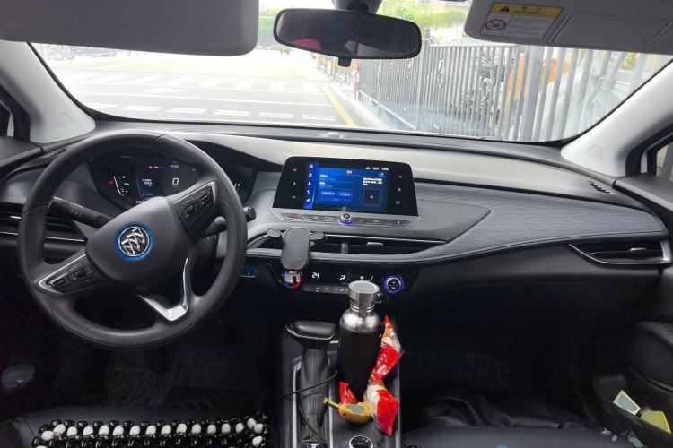 Used Buick Velite 6 2022 Connected & Shared PLUS Center Console