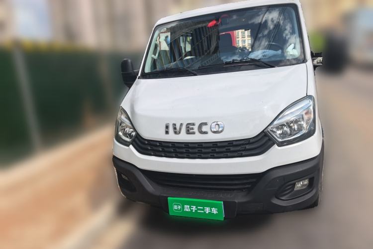 Used Iveco Eurocargo 2021 2.0T Manual Super-Rui Short Wheelbase Low-Roof Side-Hinged Door F1A