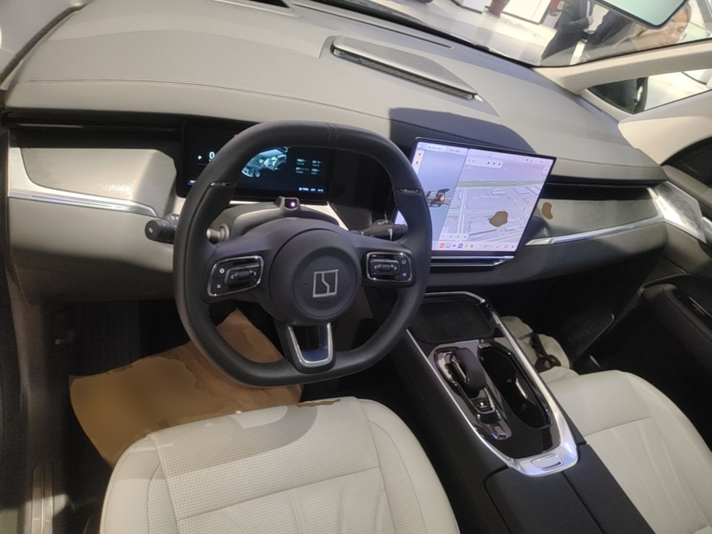 Zeekr 009 2024 GAC Trumpchi — снимка 12