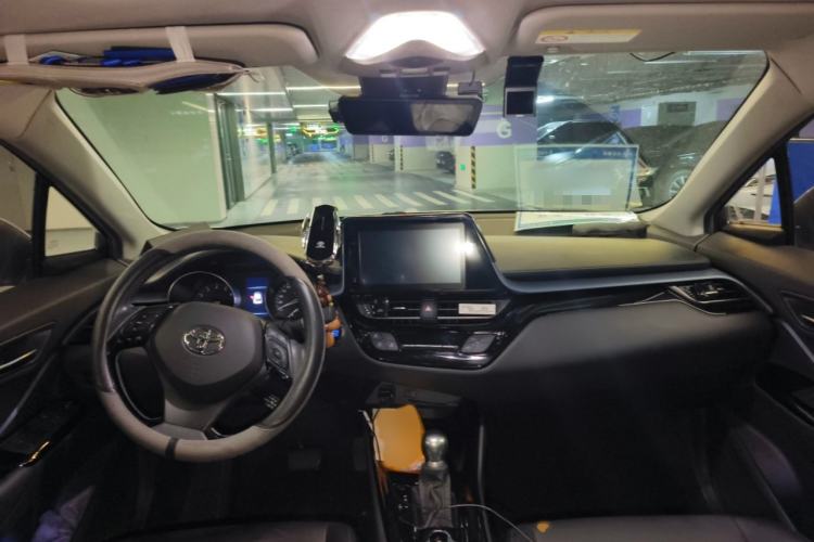 Used Toyota IZOA 2022 2.0L SPORT Edition
