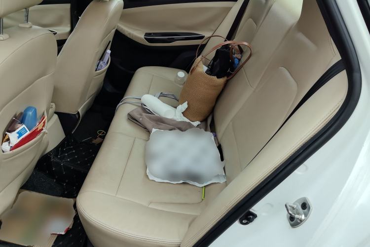 Used JAC Group J6 A30 2013 1.5L CVT Luxury Model China IV Standard