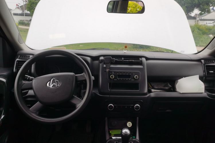 Used CHANGAN OSHAN X70A 2019 1.5L Manual Basic Version China VI Standard