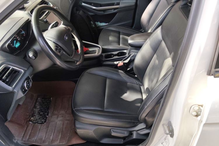 Used Ford Escort 2015 1.5L Automatic Fashion Model Left Front Seat