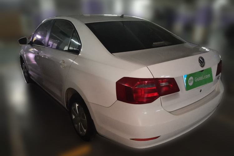 Used Volkswagen Jetta 2015 Value Edition 1.6L Manual Fashionable Style Rear Left 45 Deg