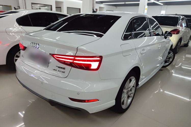 Used Audi A3 2020 Limousine 35 TFSI Fashion Edition China VI Emission Standard