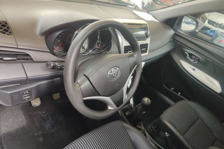 Used Toyota YARiS L Zhi Xuan 2015 1.5G Manual Xuan Dong Sunroof Special Edition Steering Wheel