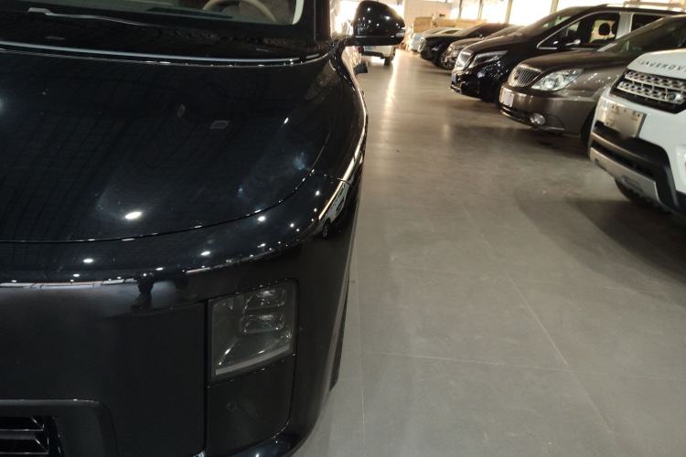 Used Li Auto Li Auto i8 2025 Model Standard Version