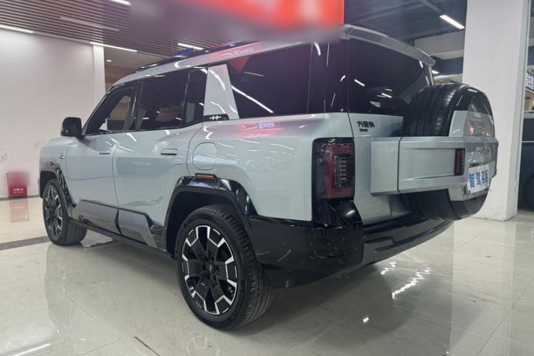 Used Formula Leopard 8 2025 Smart & Brave Flagship Edition 7 Seats