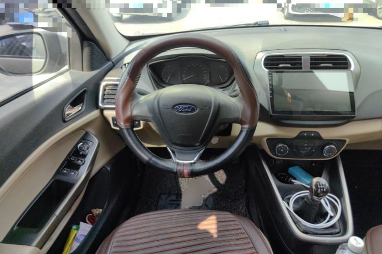 Used Ford Escort 2015 1.5L Manual Comfort Model Steering Wheel