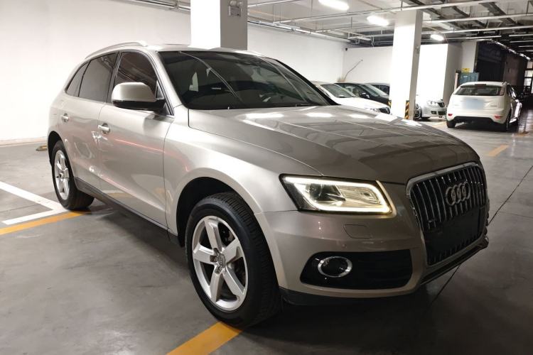 Used Audi Q5 2013 40 TFSI Comfort Edition Front Right 45 Deg