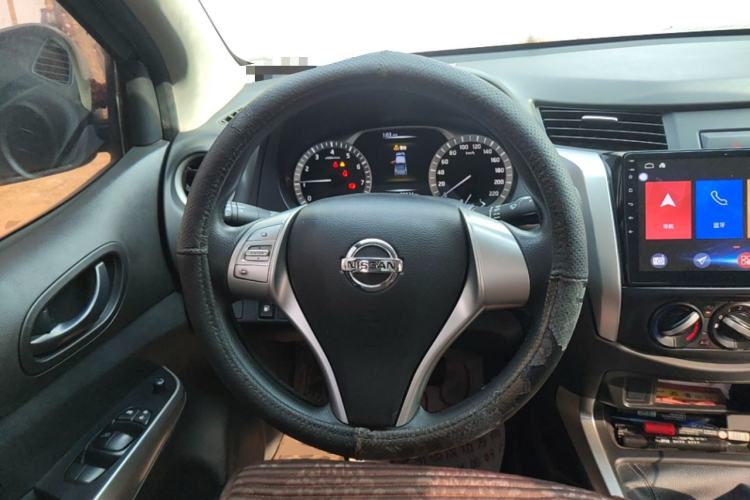 Used Nissan Navara 2019 2.5L Manual Two-Wheel Drive Comfort Version China VI QR25 Steering Wheel