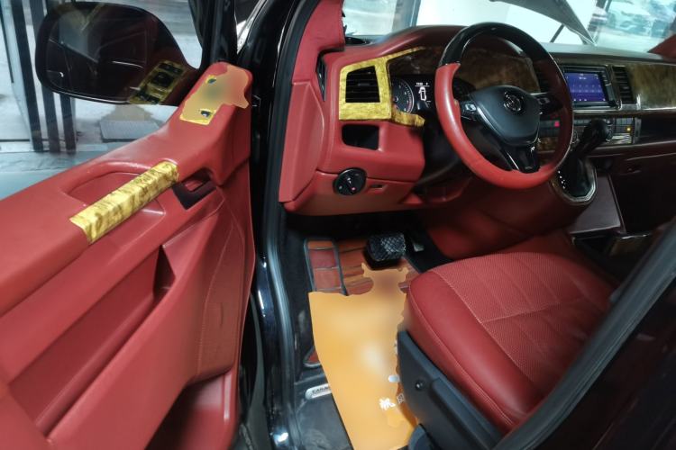 Used Volkswagen Caravelle 2017 2.0 TSI 4x4 Comfort Edition 7-Seater
