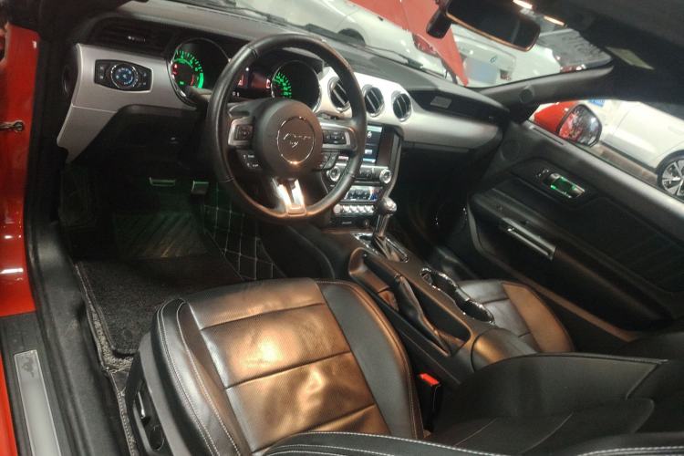 Used Ford Mustang 2016 2.3T Performance Edition Center Console